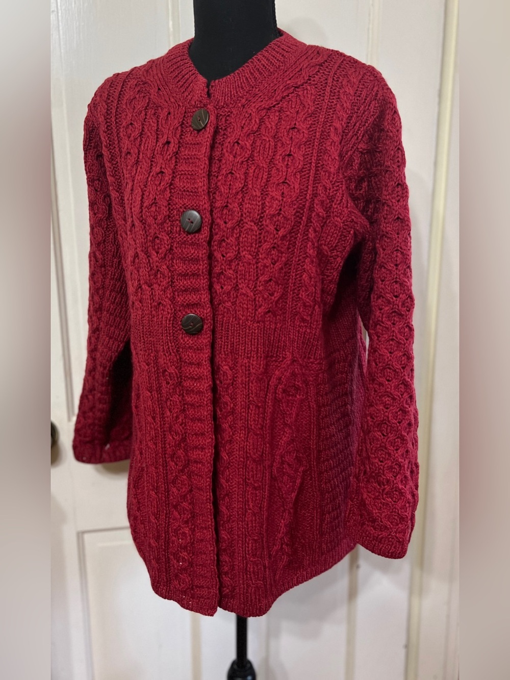 ARAN SWEATER MARKET Women's Merino Wool A-Line Fit Cardigan XL RED(Chillipepper) - Picture 5 of 10